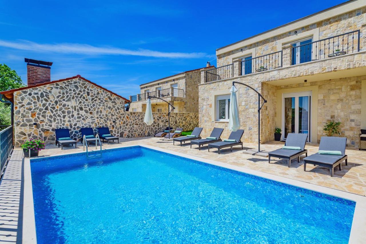 Luxury Stone Villa With Pool - Brisevo Exterior photo