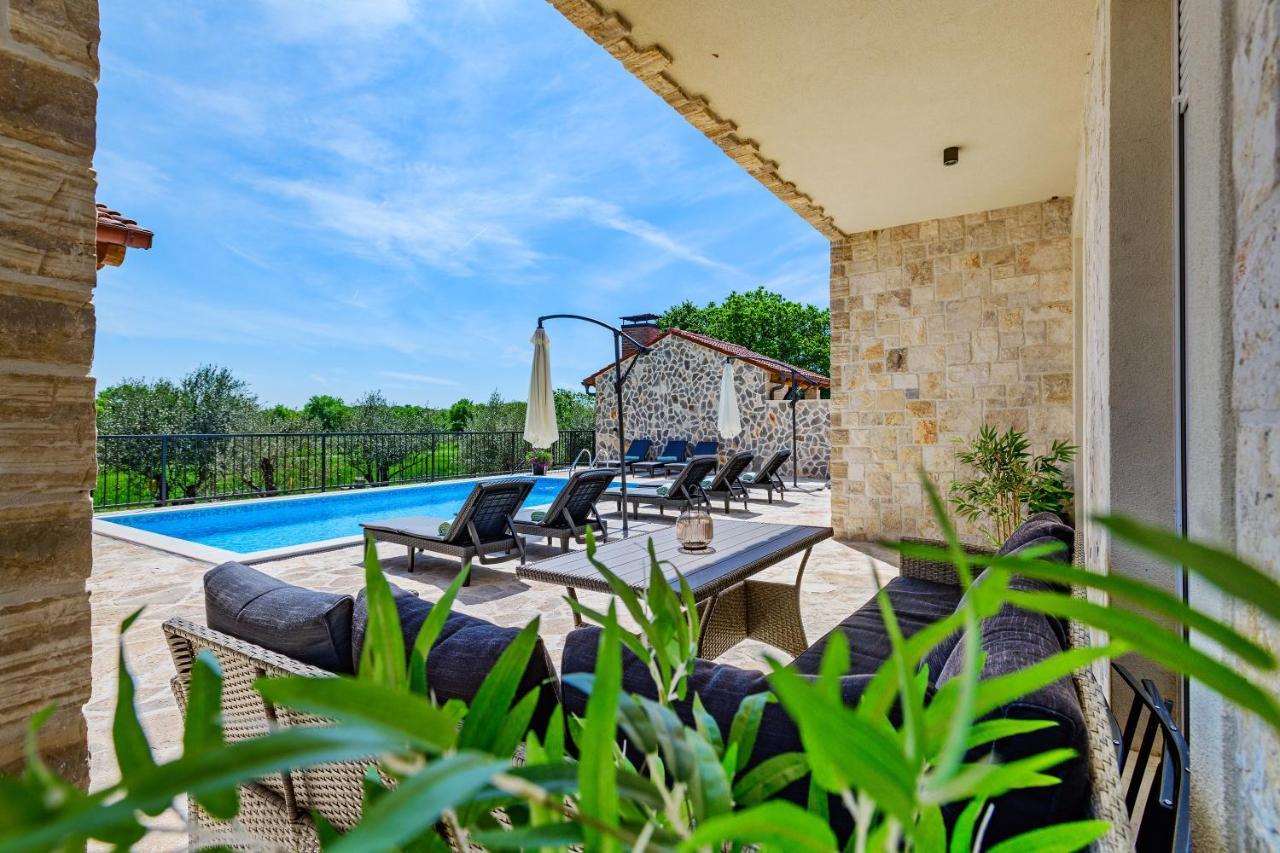 Luxury Stone Villa With Pool - Brisevo Exterior photo